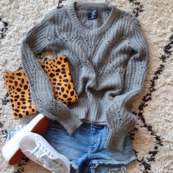 Abercrombie & Fitch cozy knit sweater - Picture 7 of 7